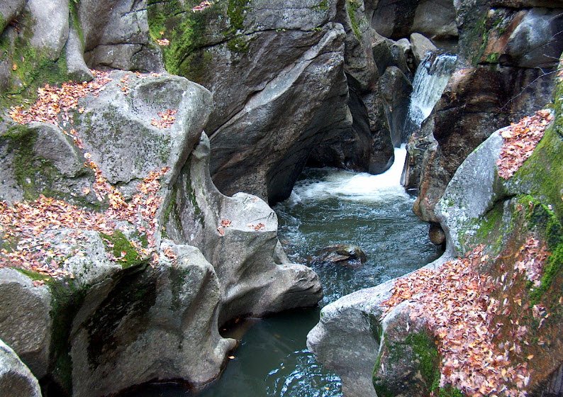 Sculptured Rocks Natural Area